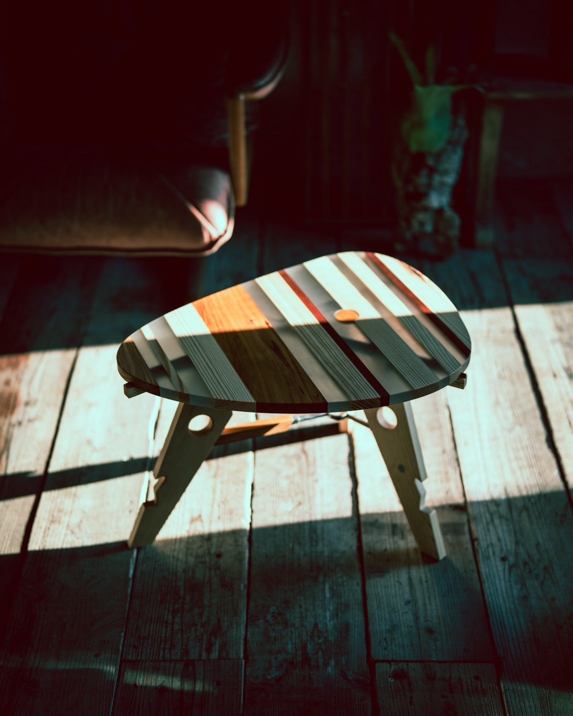 Ki-no  Aa Oval Side Table