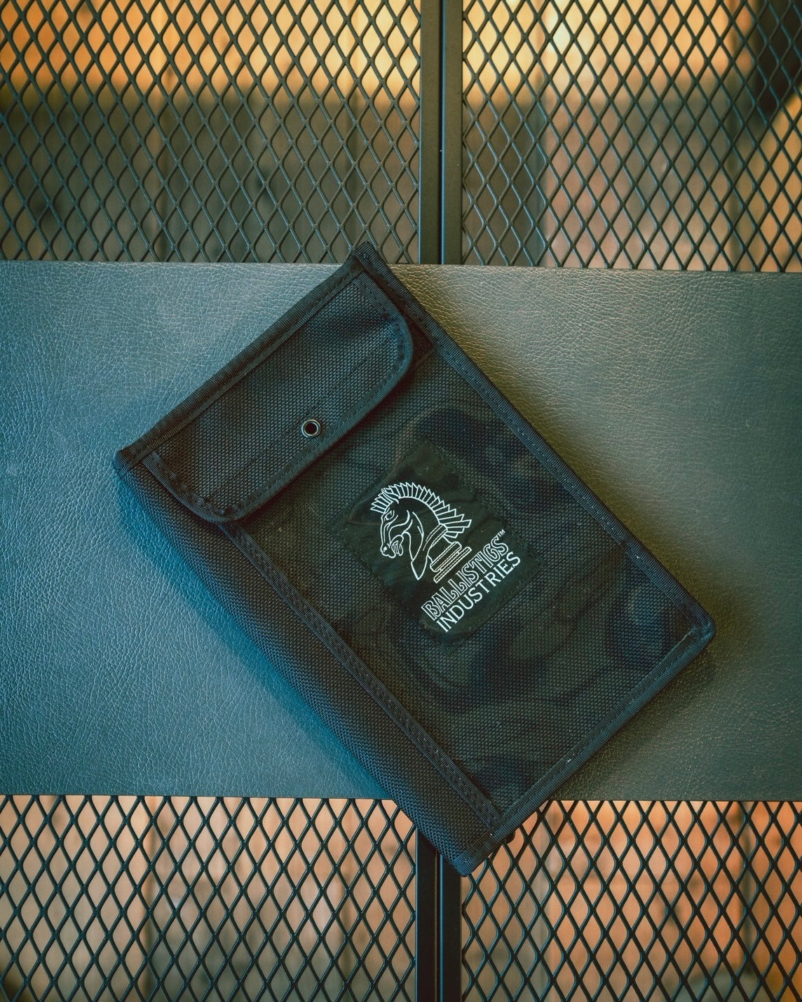 BALLISTICS REGISTRATION CASE .BLACK（車検証入れ）