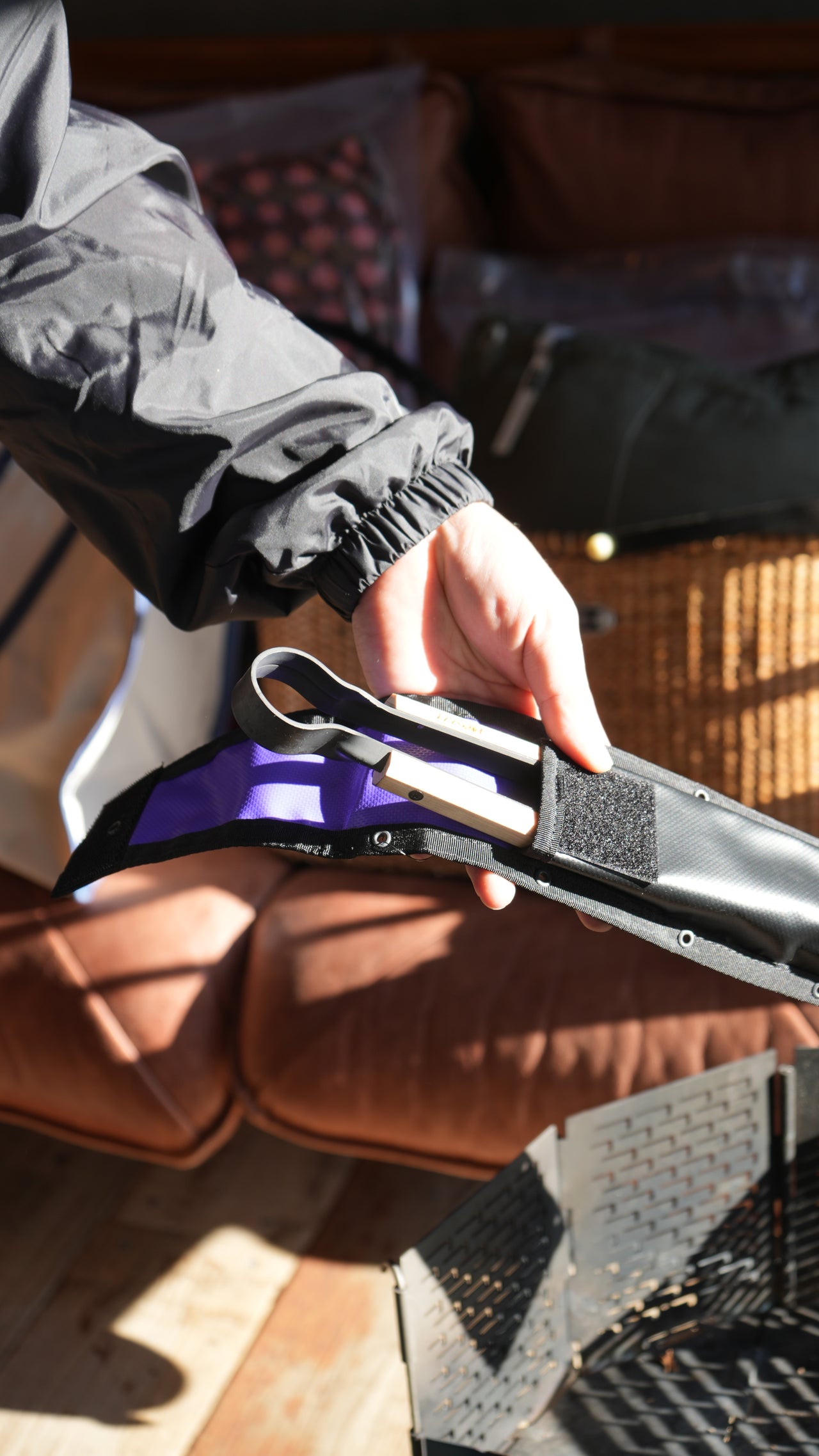 PULSEケース（紫）