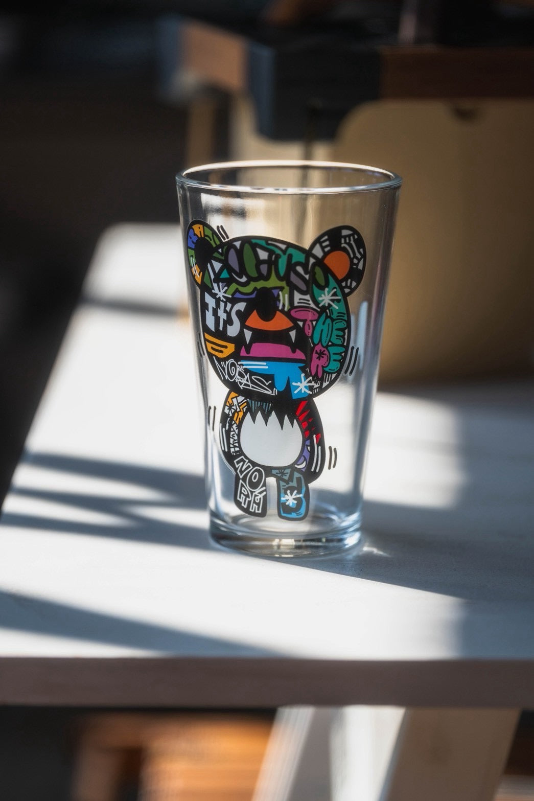NO LAND BEAR PintGlass